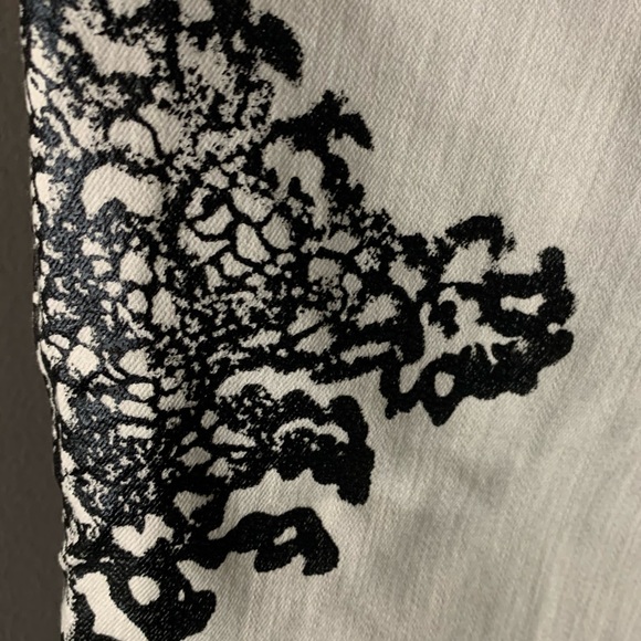 Bebe Patterned Skinny Jeans - Picture 2 of 2
